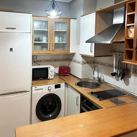 Apartamento Frente Al Guggenheim. Urbanizacion De Lujo En El Centro Bilbao Luaran gambar