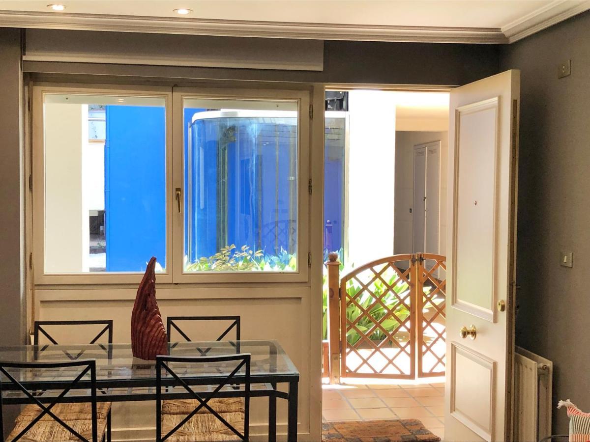 Apartamento Frente Al Guggenheim. Urbanizacion De Lujo En El Centro Bilbao Luaran gambar