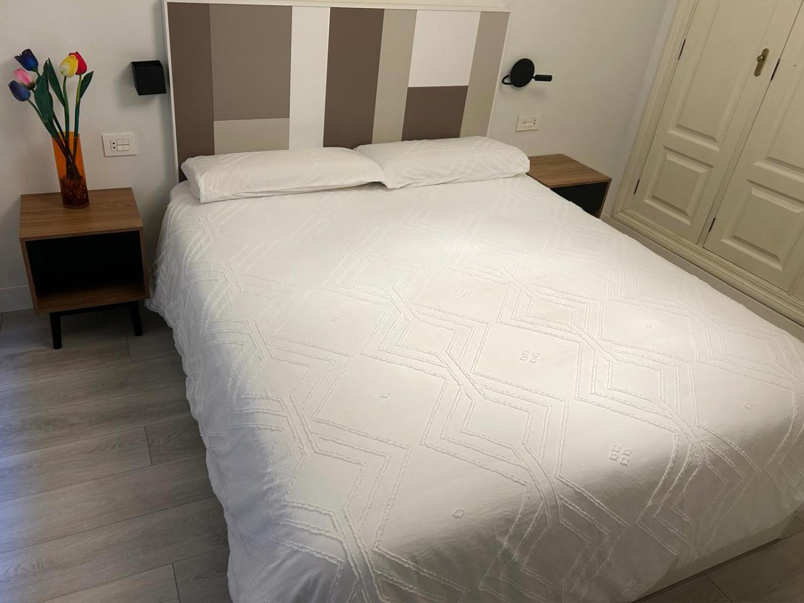 Apartamento Frente Al Guggenheim. Urbanizacion De Lujo En El Centro Bilbao Luaran gambar
